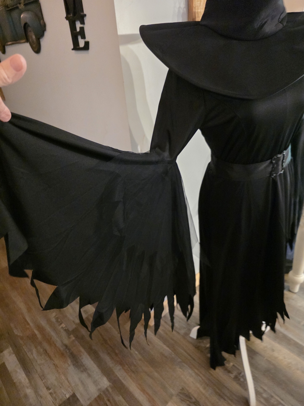 Spirit Black Long Sleeve Witch Dress with Flared Jagged Sleeves - Picture 3 of 9